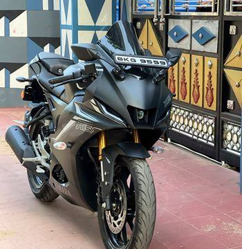 Yamaha R15 V4 2025