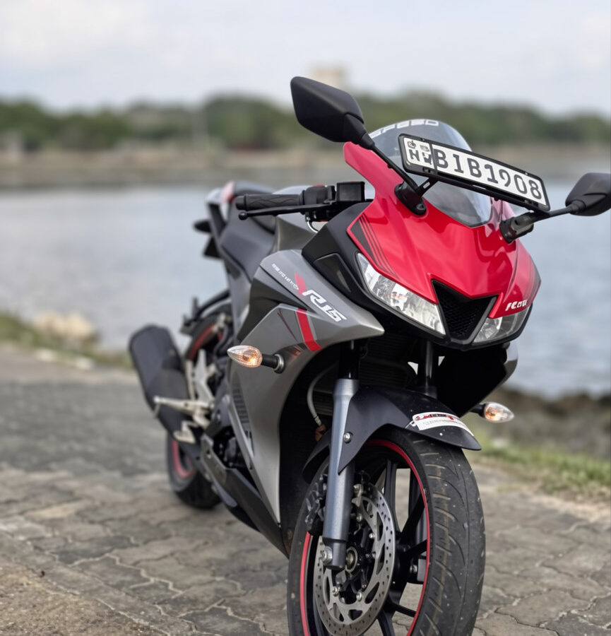 Yamaha R15 2019