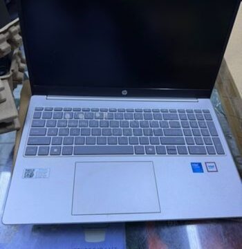 HP I Core 3