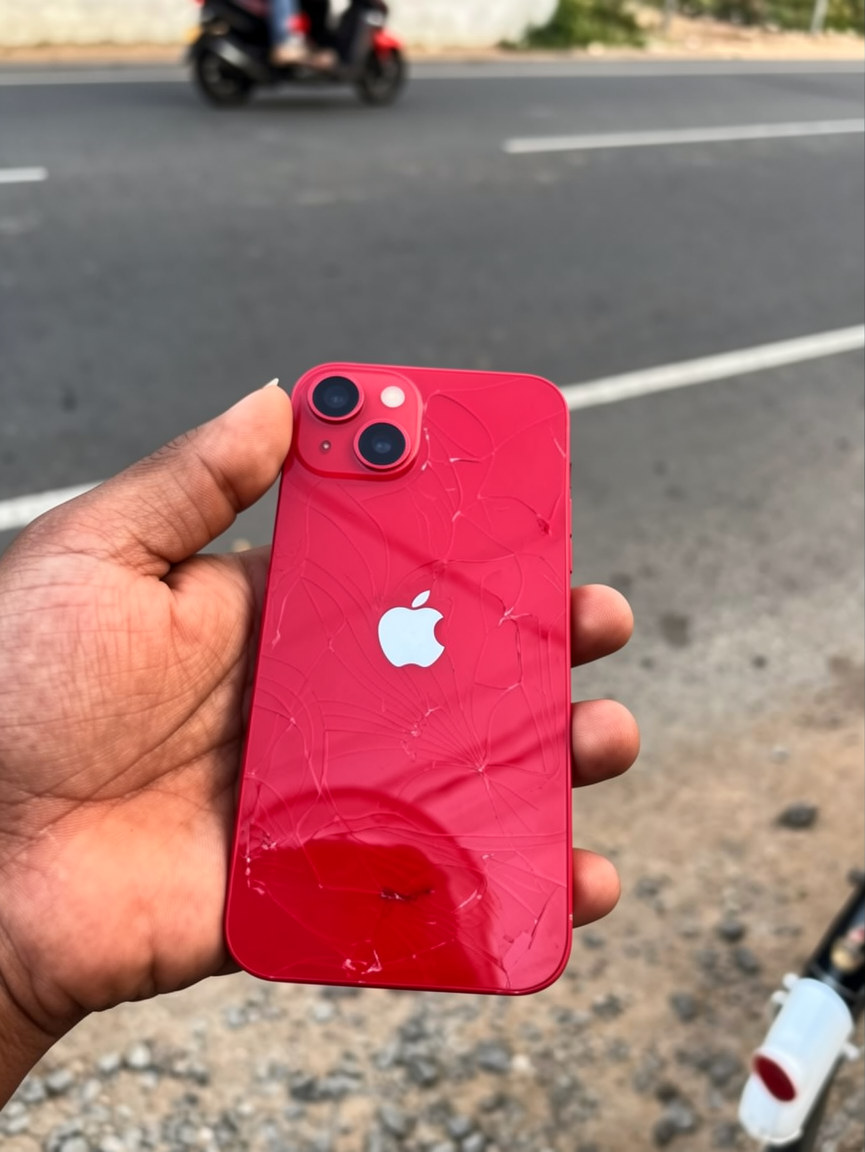 Apple iPhone 13