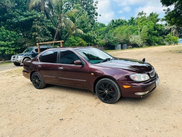 Nissan Cefiro 2000